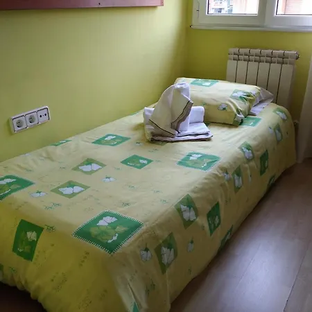 Апартаменты Piso En Avenida Pumarin . Wifi Овьедо