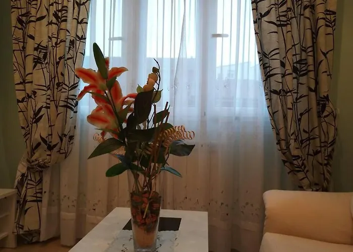 Piso En Avenida Pumarin . Wifi Apartment Oviedo