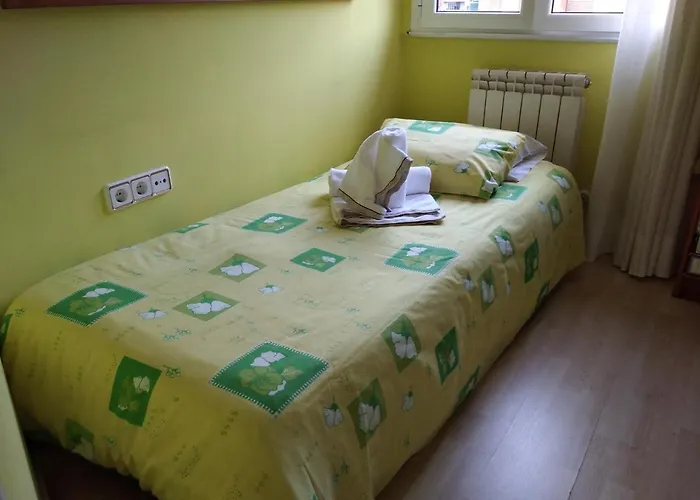 Апартаменты Piso En Avenida Pumarin . Wifi Овьедо